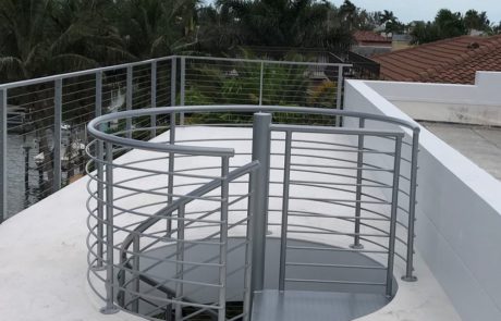 Spiral stairs roof entrance